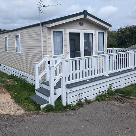 Lovely Bright And Airy Caravan On The 5 Star Shorefield Country Park Entertainment Passes Included 米尔福德昂西 外观 照片