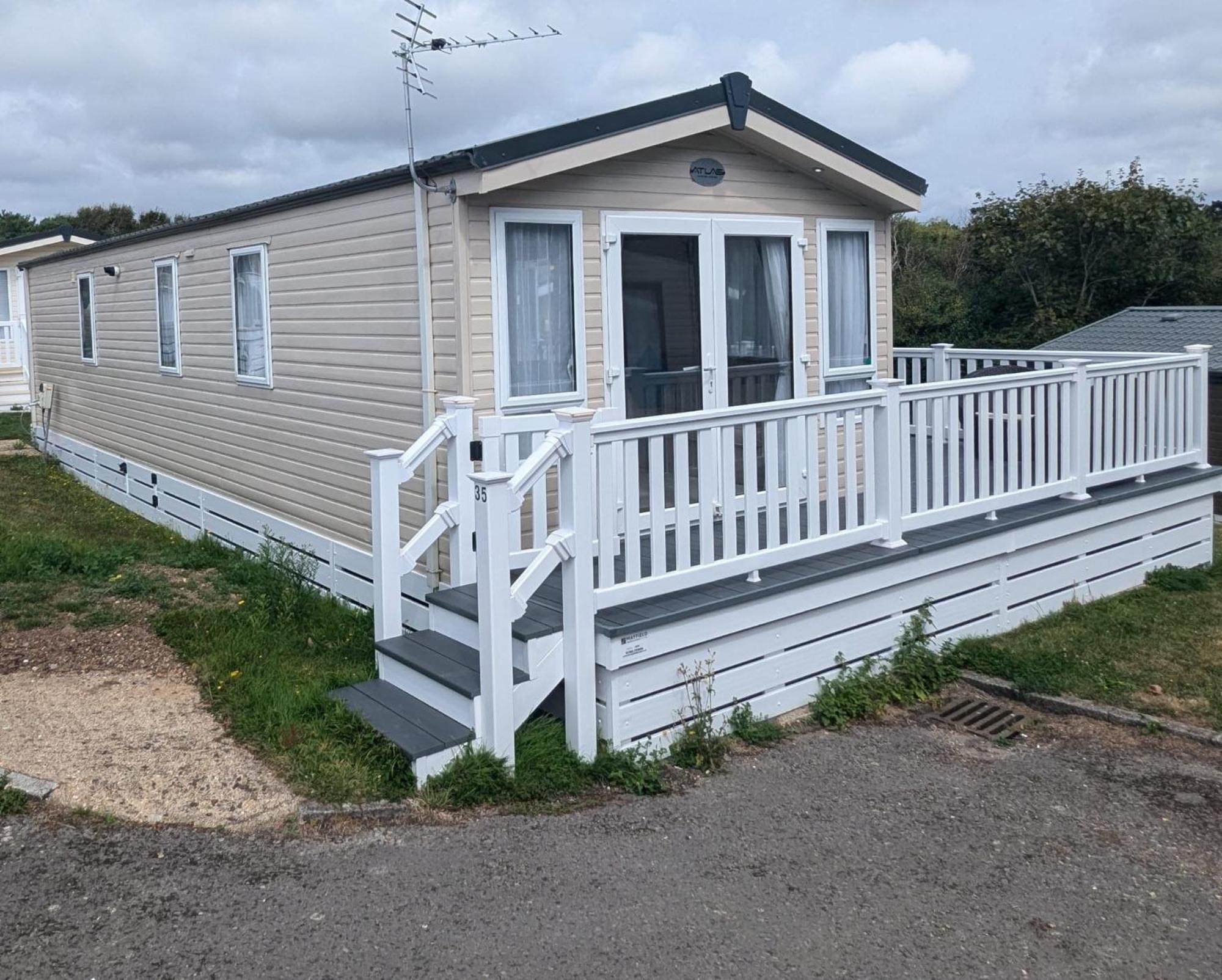 Lovely Bright And Airy Caravan On The 5 Star Shorefield Country Park Entertainment Passes Included 米尔福德昂西 外观 照片