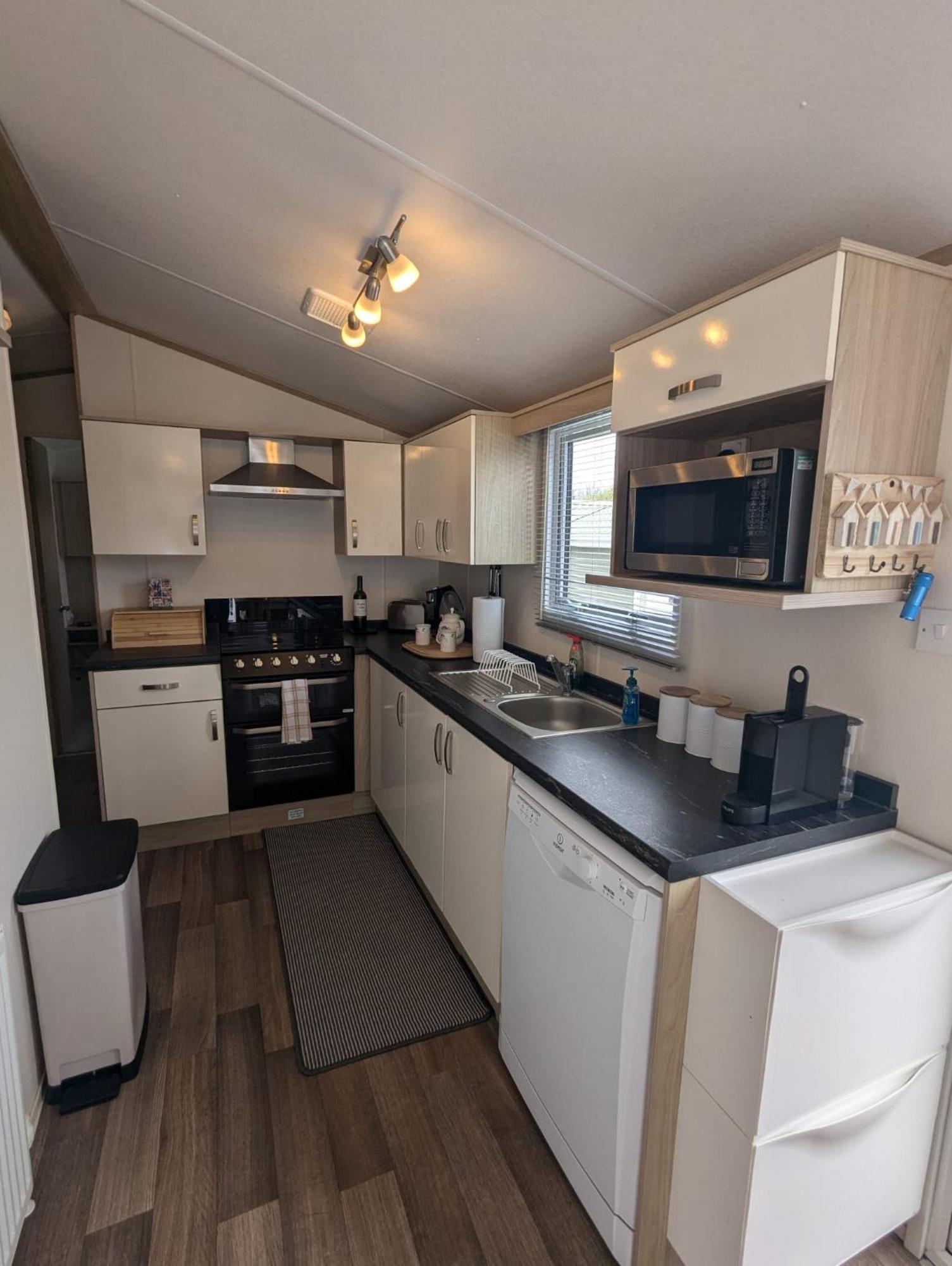 Lovely Bright And Airy Caravan On The 5 Star Shorefield Country Park Entertainment Passes Included 米尔福德昂西 外观 照片